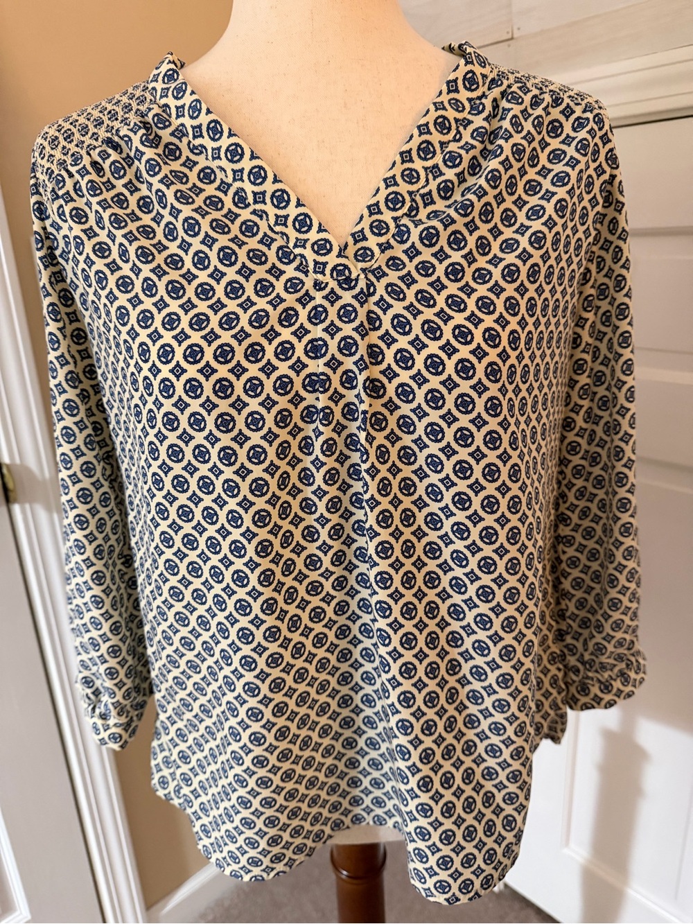 Cynthia Rowley Navy & Cream Geometric V-Neck Blouse